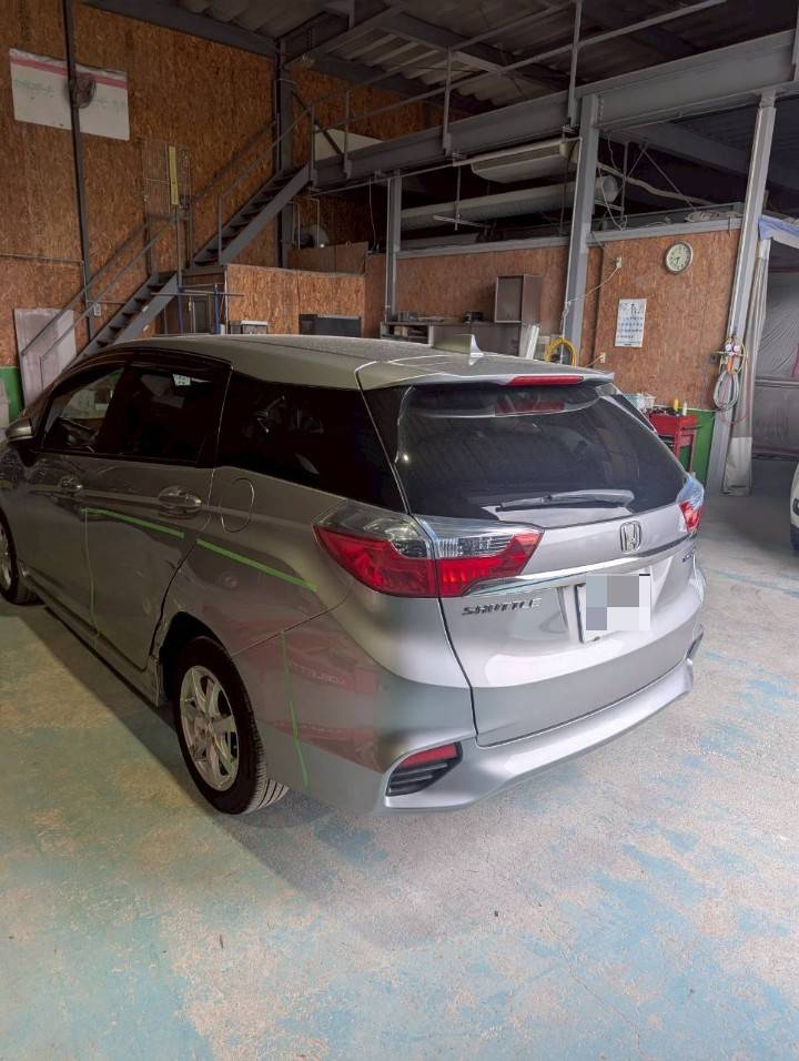 フィットシャトル　中事故